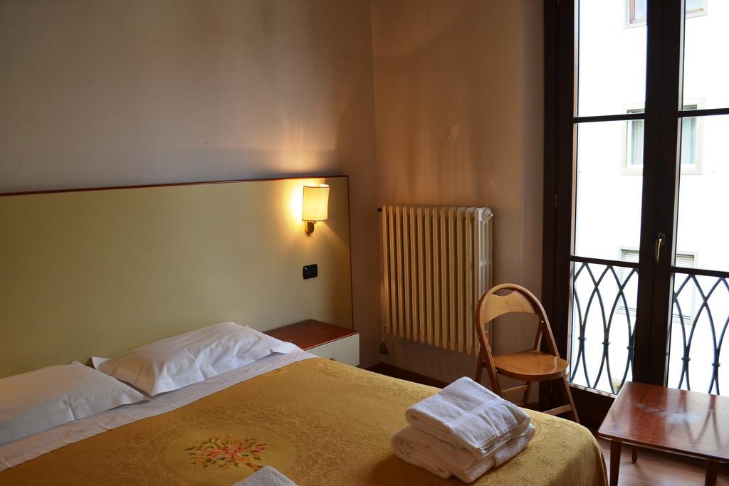 Hotel Casa Del Lago Florencja Pokój zdjęcie