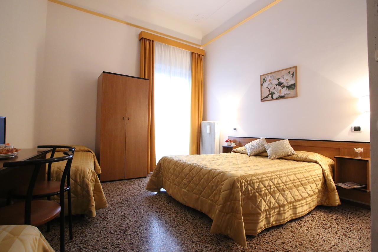 Hotel Casa Del Lago Florencja Zewnętrze zdjęcie