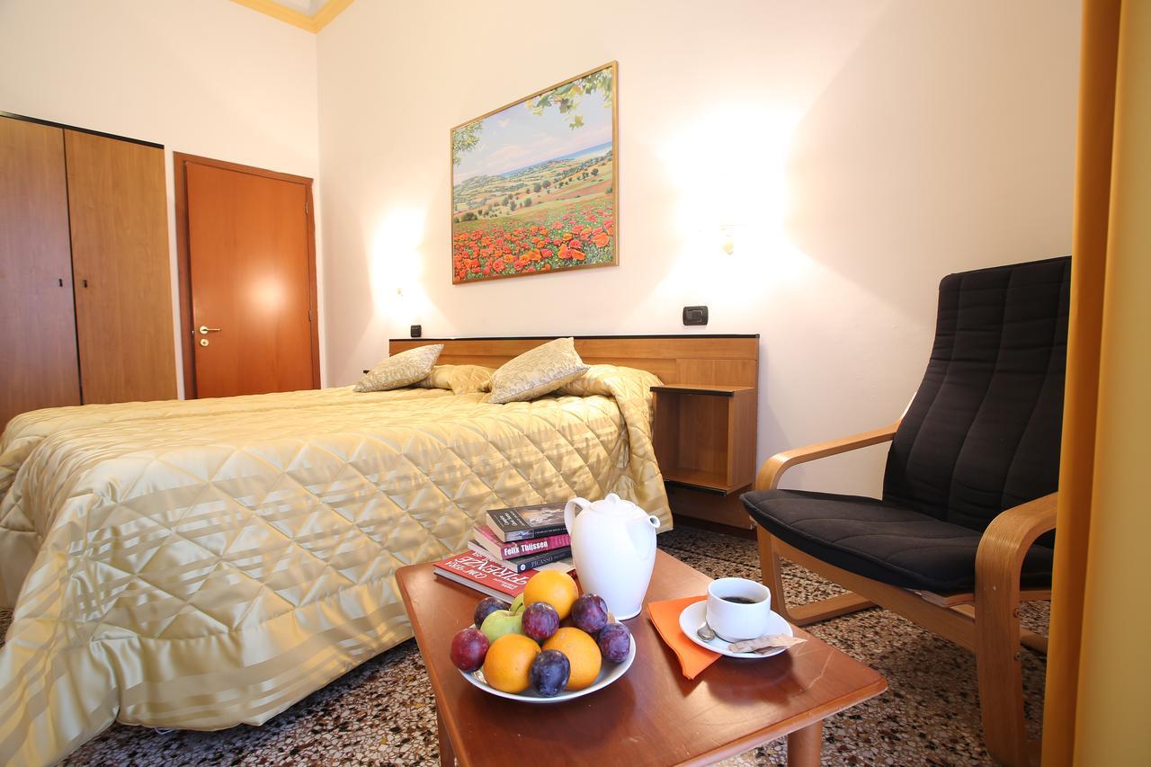 Hotel Casa Del Lago Florencja Zewnętrze zdjęcie