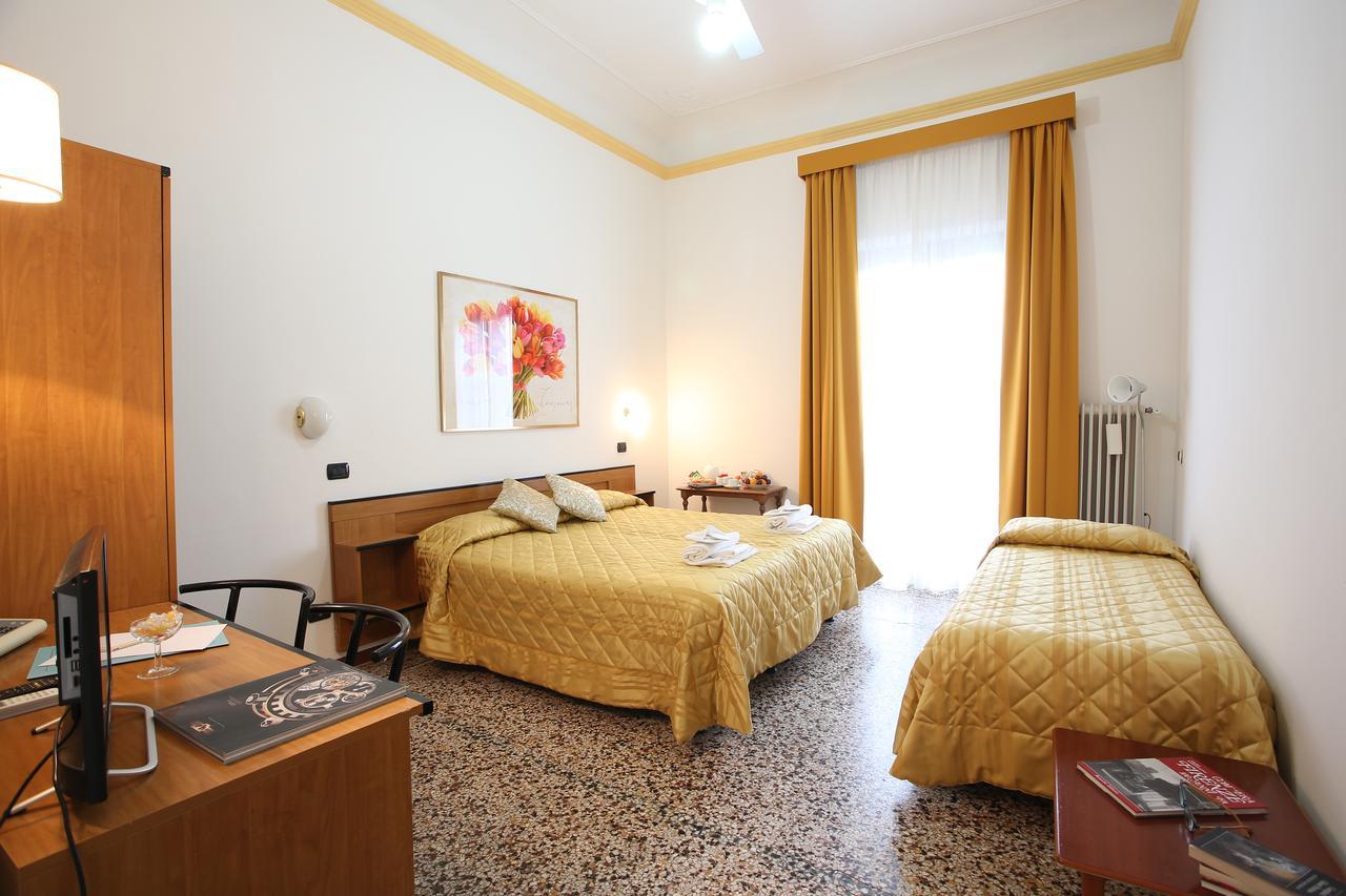 Hotel Casa Del Lago Florencja Zewnętrze zdjęcie