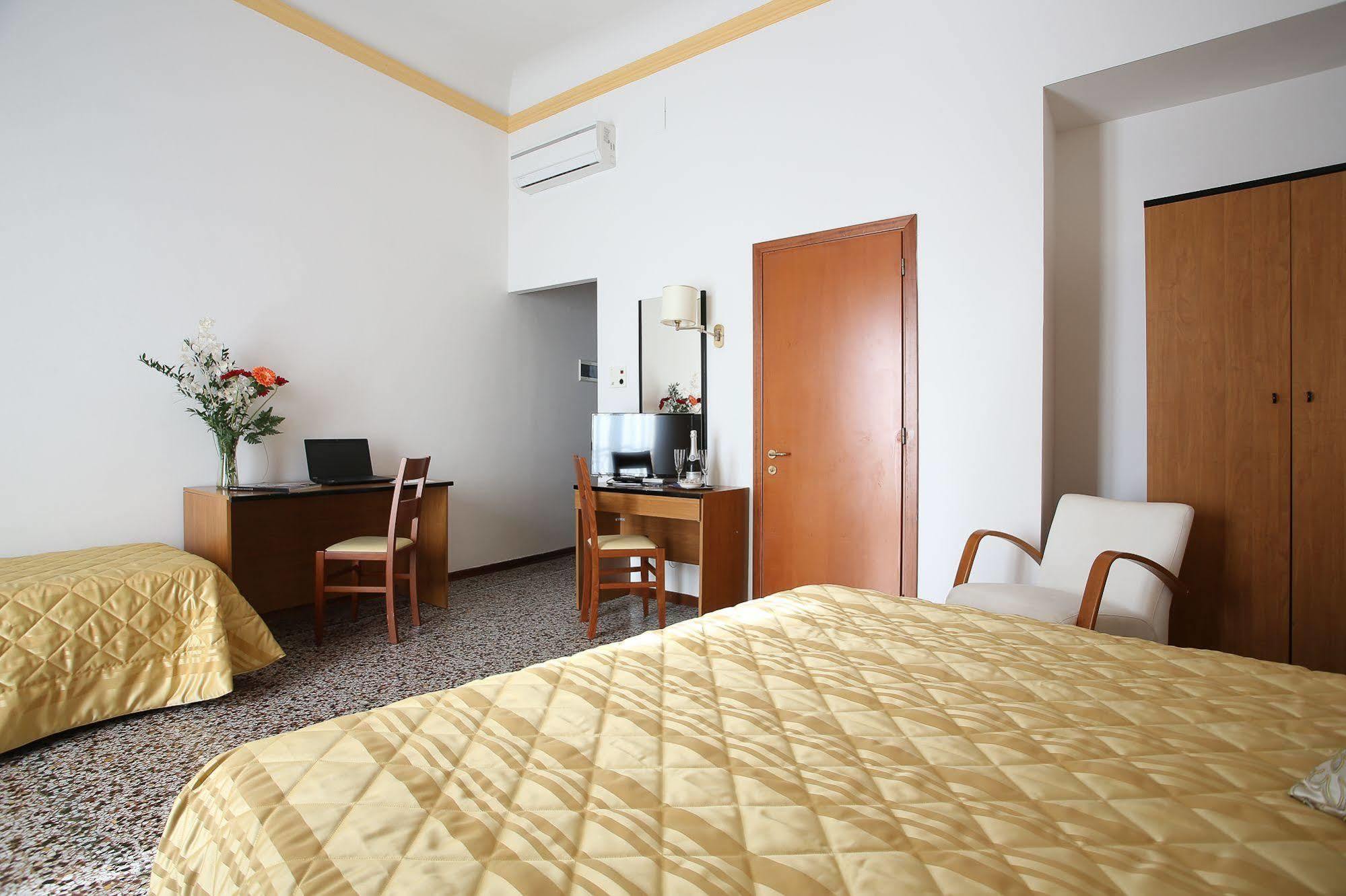 Hotel Casa Del Lago Florencja Zewnętrze zdjęcie