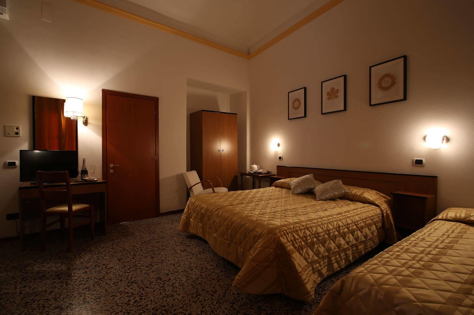 Hotel Casa Del Lago Florencja Zewnętrze zdjęcie